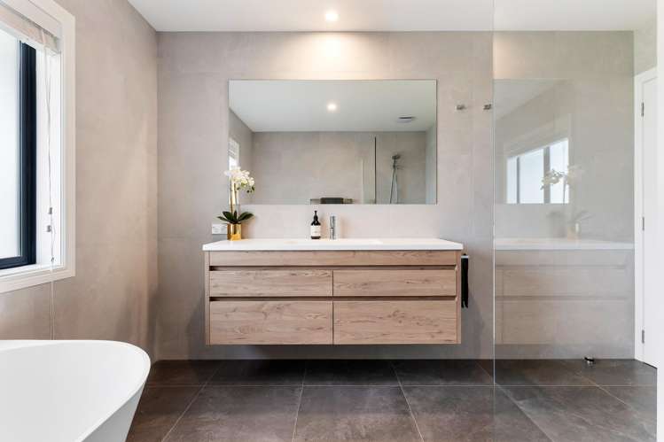 3 Traffic Road Greenhithe_31