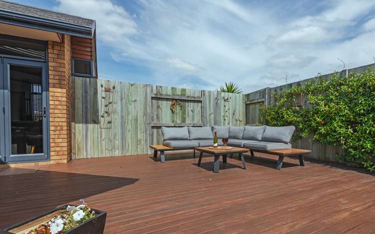 8 Crabapple Close Milson_16