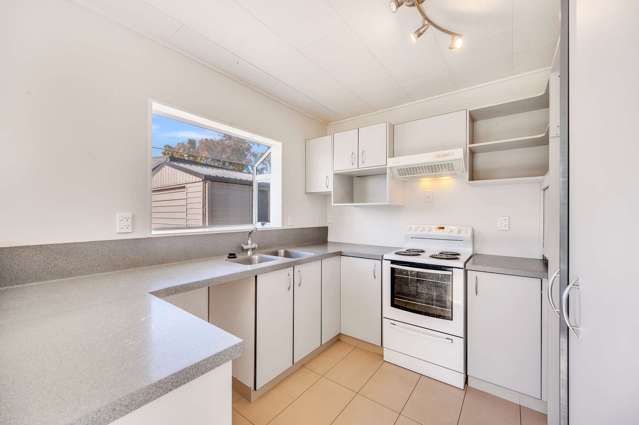 552 Kennedy Road Greenmeadows_3