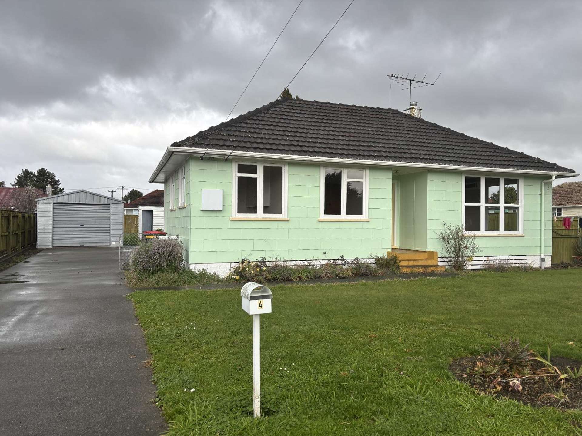 4 Stedman Crescent 10748_0