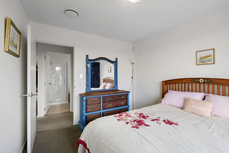 84 Stott Drive Darfield_17