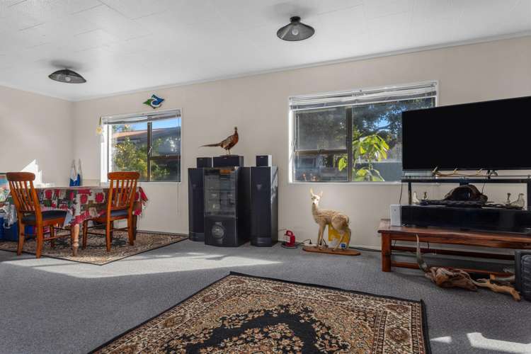 225 Valley Road_3