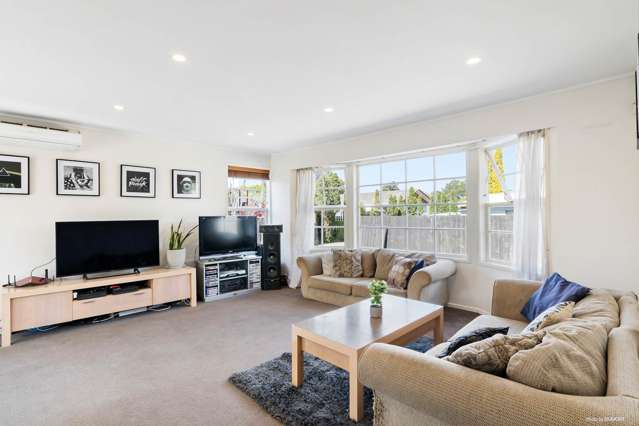 5 Pixie Place Pakuranga Heights_2