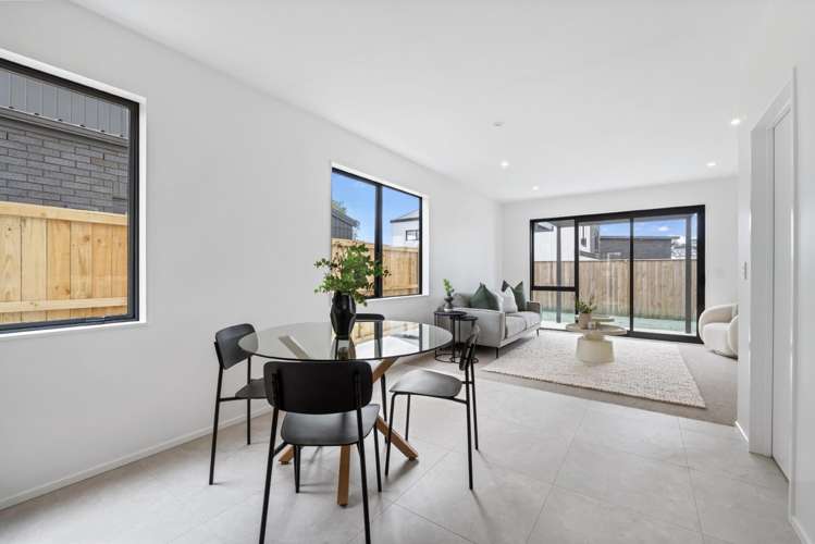 53 Nga Pona Toru Road Flat Bush_6