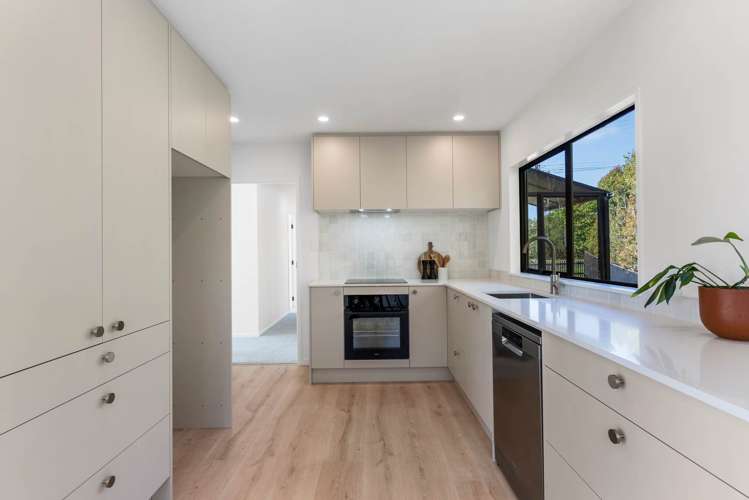 1 Tauhinu Road Greenhithe_6