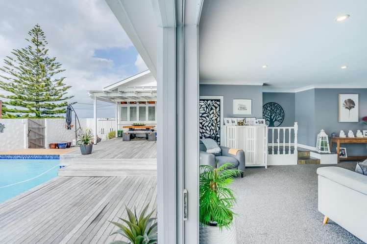 34 Te Atatu Road Te Atatu South_13
