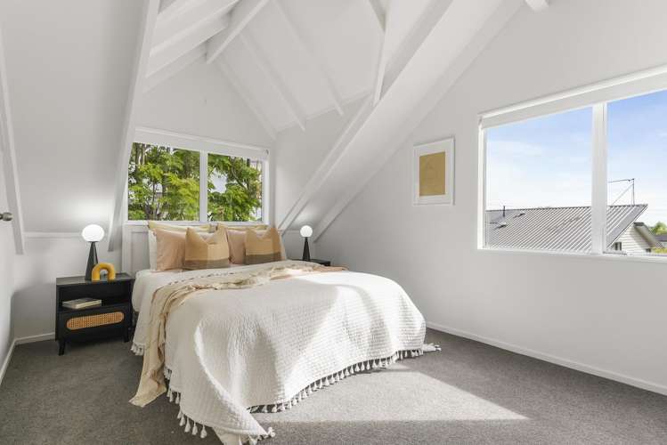 2/68 Matipo Road Mairangi Bay_7