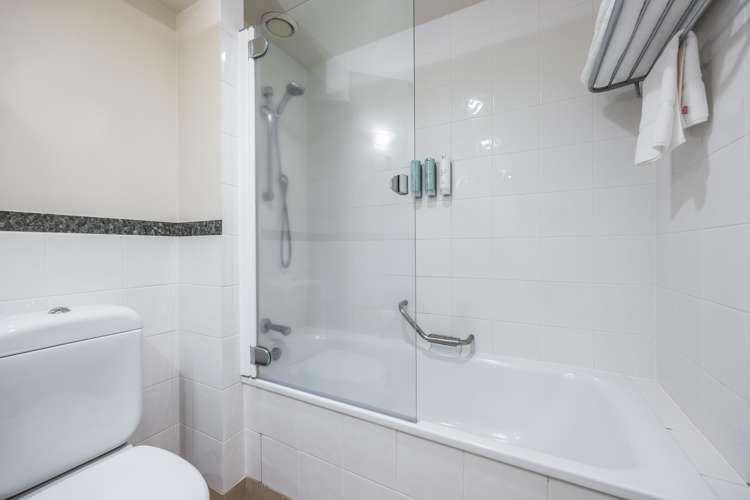 1i/100 Greys Avenue Auckland Central_7