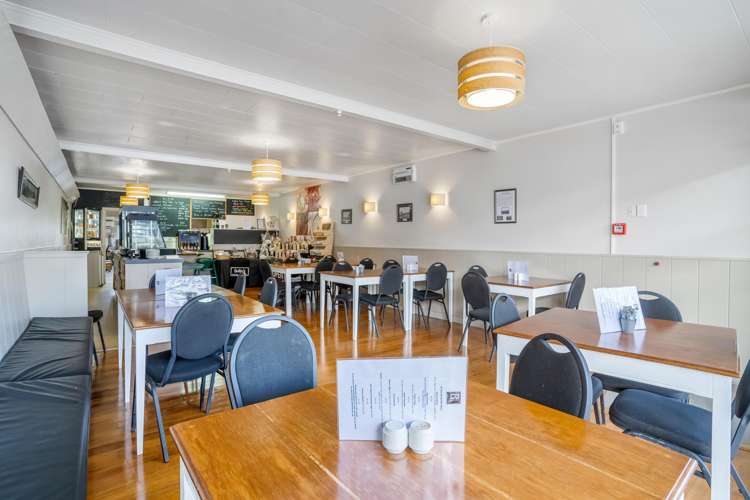 237 Great North Road Winton_5