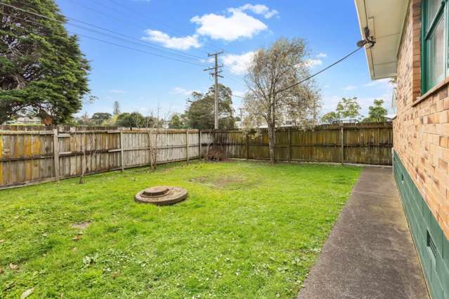 1/82 Portage Road New Lynn_4