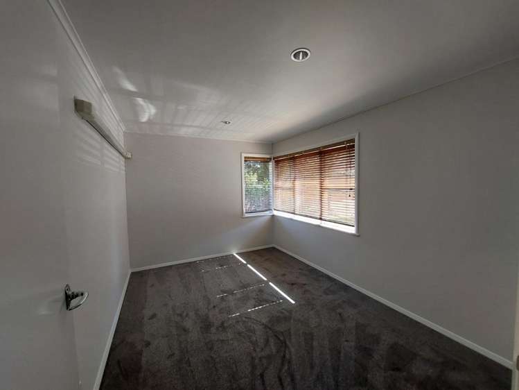 1/106A Selwyn Street 10051_5