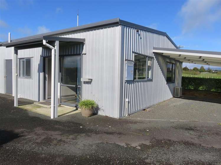 1417 Egmont Road Egmont Village_9