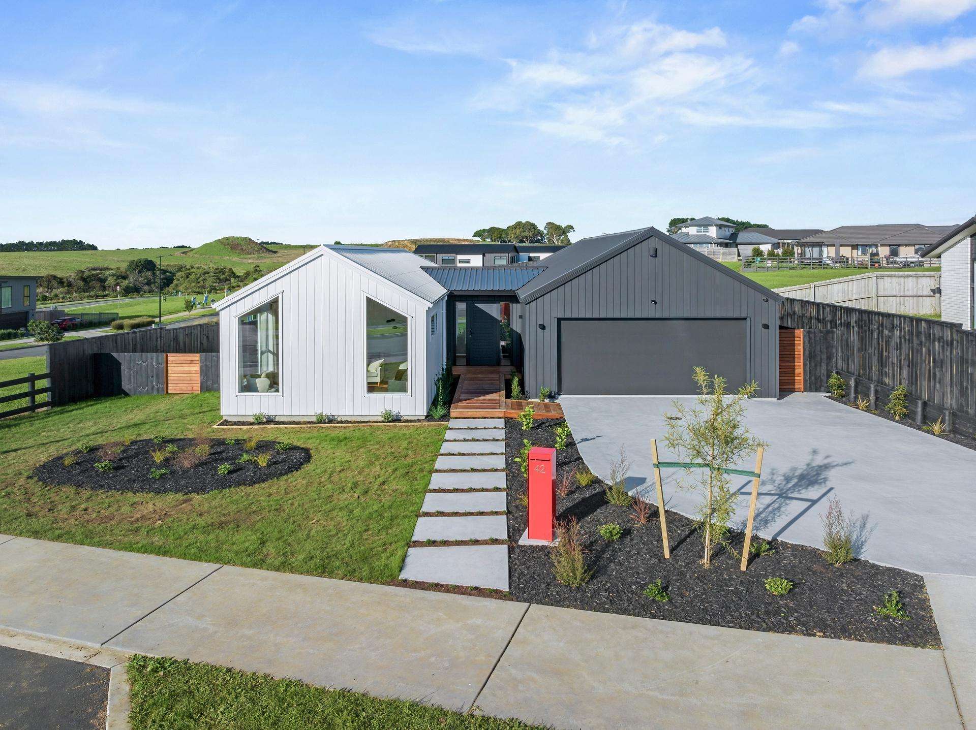 42 Opouatu Avenue Glenbrook_0
