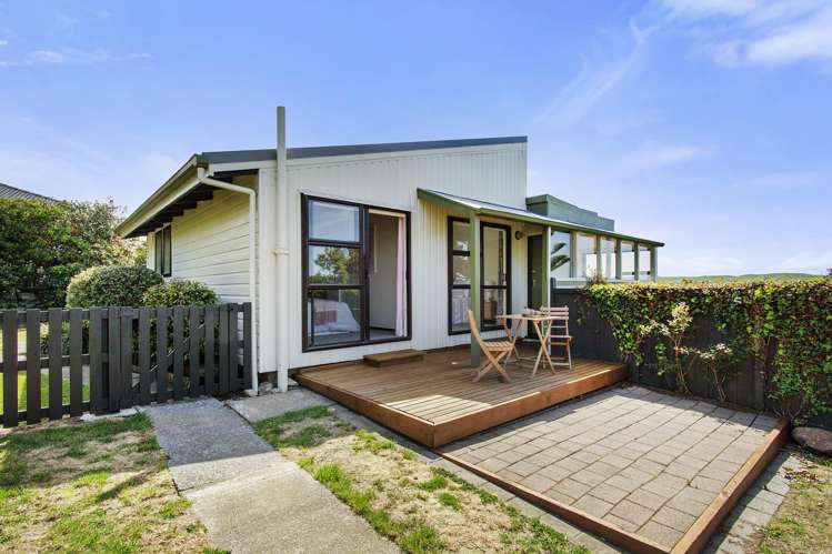 19 Carluke Street Paparangi_18