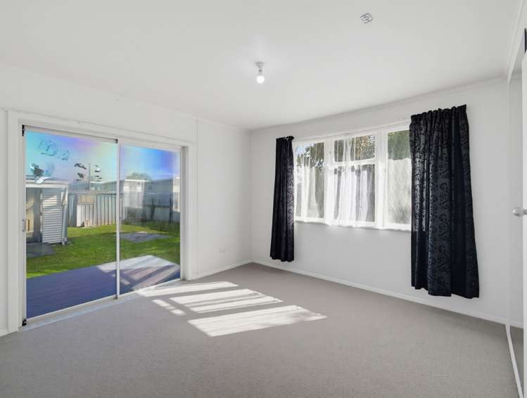 18 Wyatt Cres Onekawa_10