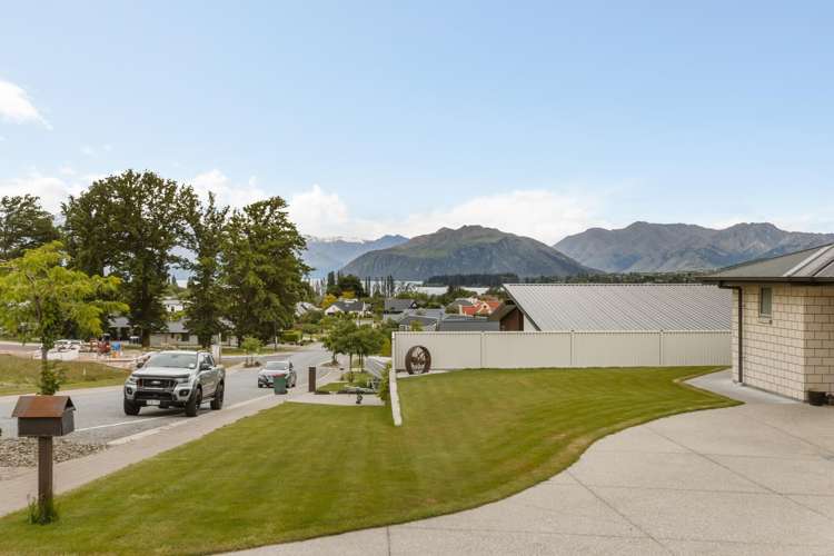 110 West Meadows Drive Wanaka_2