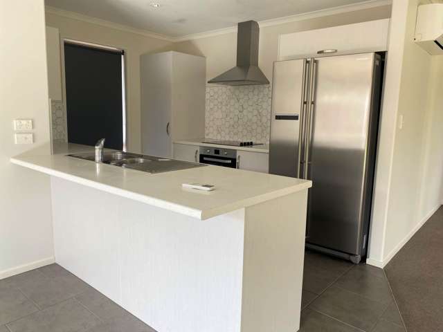 North Crest Drive Onerahi_3