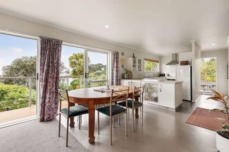 6 Sergeant Road Awhitu_5