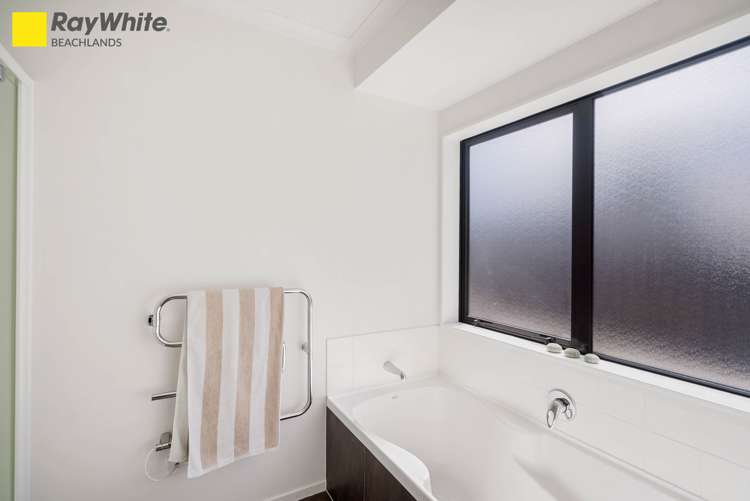 17 Fourth View Avenue Beachlands_19