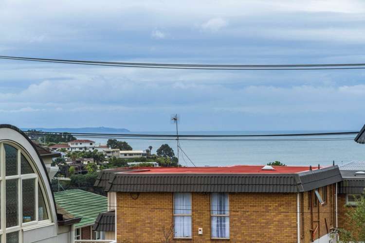 2/18 Rangitoto Terrace Milford_7