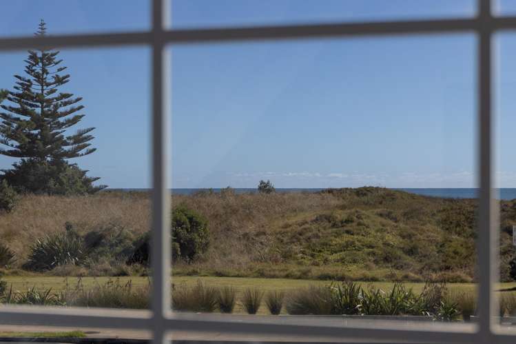 906 Papamoa Beach Road Papamoa_13