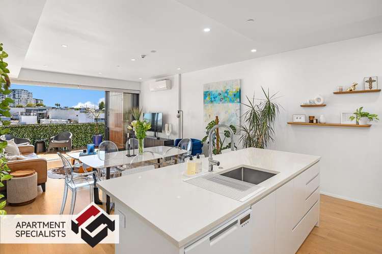 12 Mackelvie Street Auckland Central_1