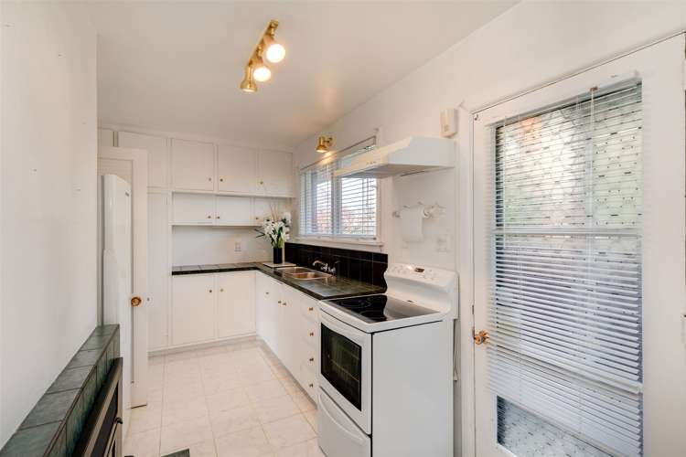 131 Kendal Avenue Burnside_5