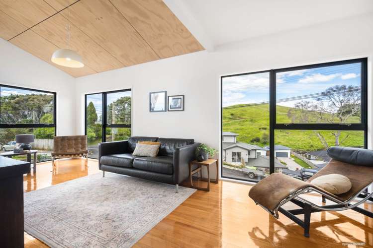 45 Carlton Crescent Maraetai_10