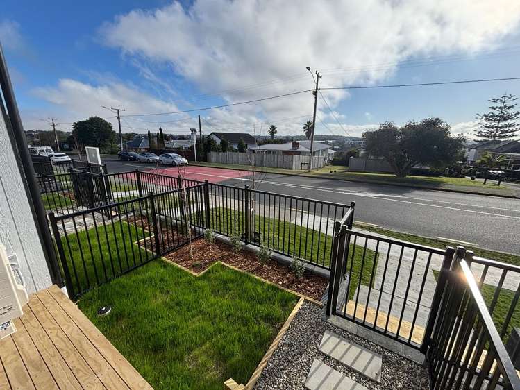 19 Knights Road Rothesay Bay_13