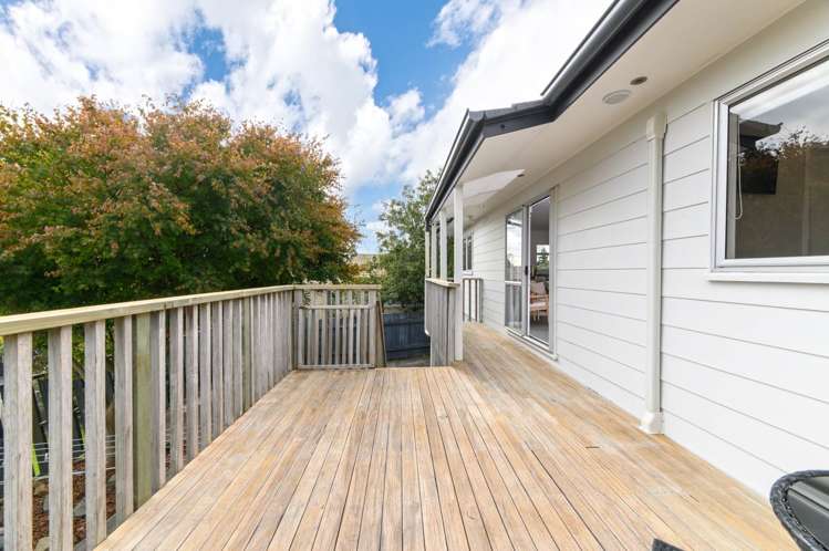 1/375 Wairau Road Totara Vale_13