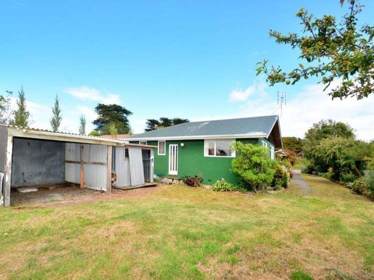 7 Connor Place Taieri Mouth_7