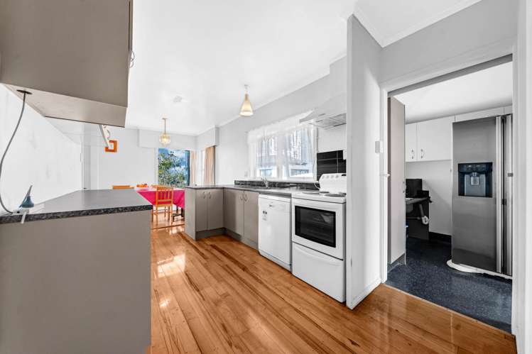 6 Glenmore Road Sunnyhills_6