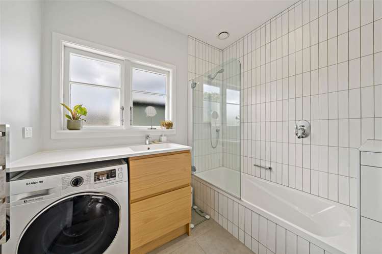 17a Clinton Avenue Te Atatu Peninsula_19