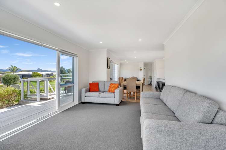 147 The Fairway Matarangi_11