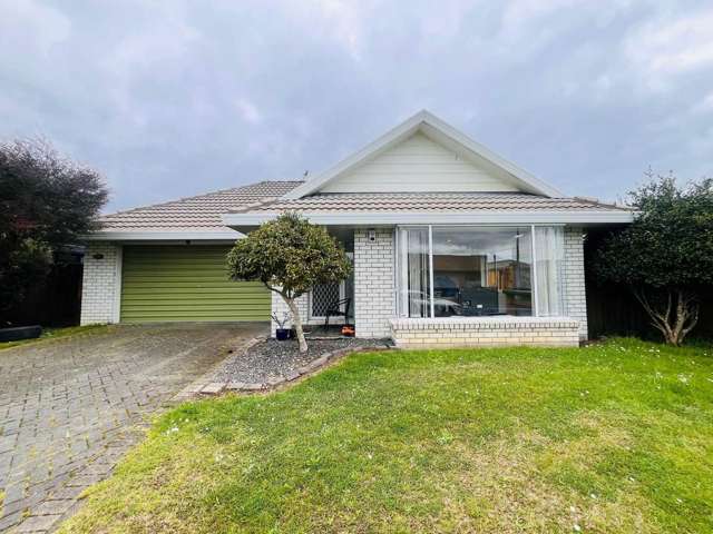 Solid, Secure & Top School Zones!