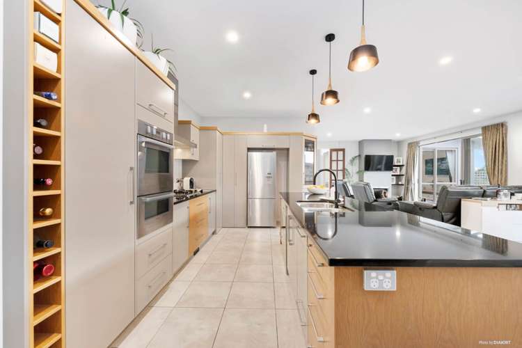 31 Pine Harbour Parade Beachlands_16