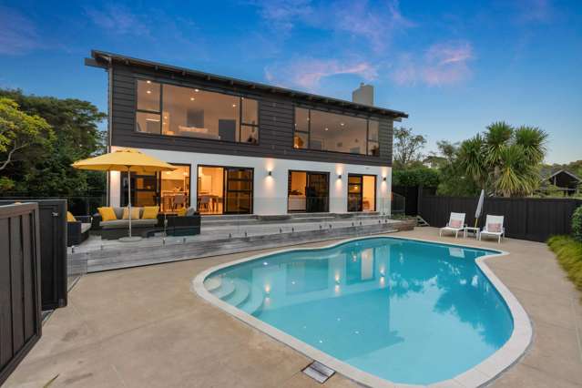 PRIVATE FAMILY HAVEN WITH STUNNING VIEWS