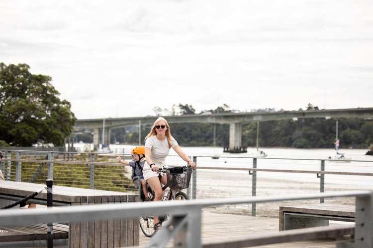 10 Alexander Willis Crescent Hobsonville_36