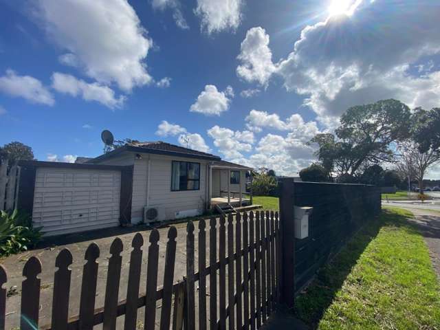 Tidy 3 bedrooms with Spacious Living