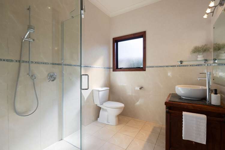 6 Merlin Close Huntington_24