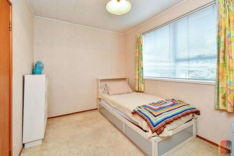 11 Sandrine Avenue Clover Park_7