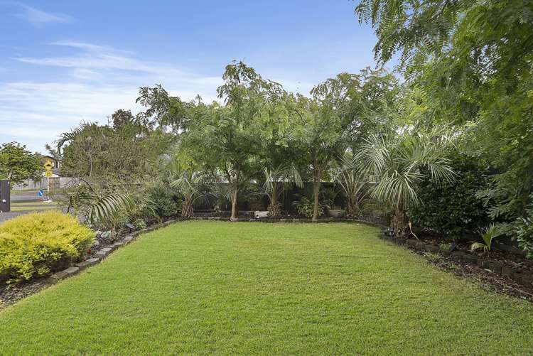 18 Beach Road Te Atatu Peninsula_19