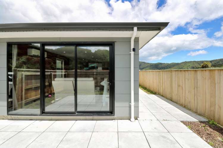 99 Meremere Street Wainuiomata_11