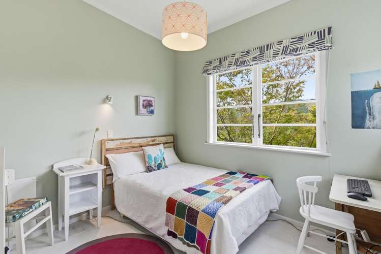 33 Forest Road Raumati South_15