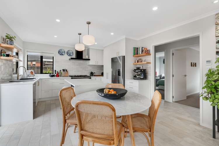 16a Lillian Place Orewa_6