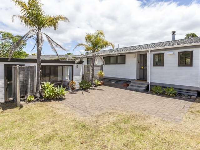 7 Courtney Close Pauanui_4