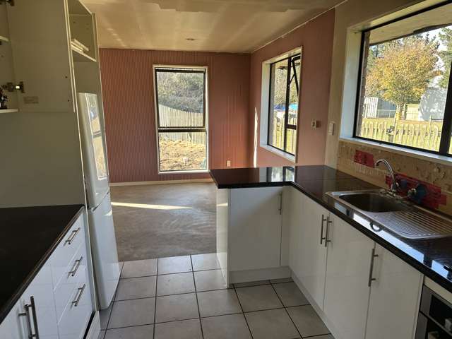 43 Chertsey Kyle Road Chertsey_3