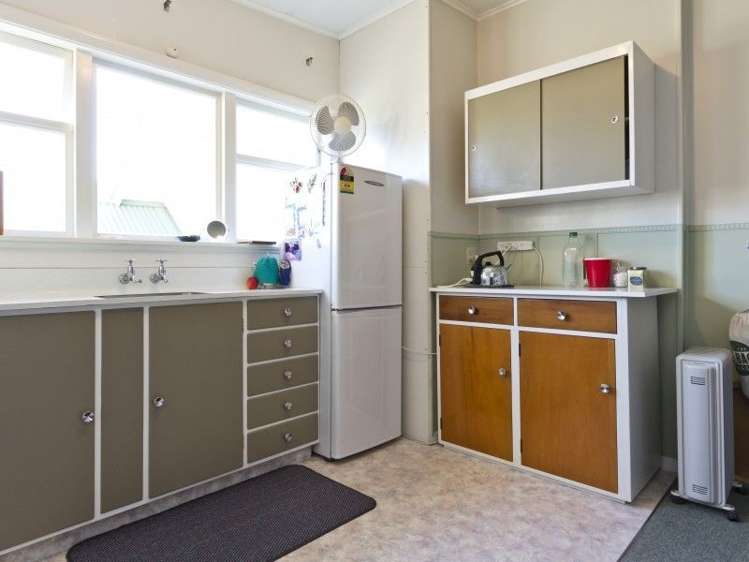 28 Waikawa Road Picton_13