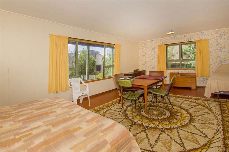 119 Oratia Place Onemana_32