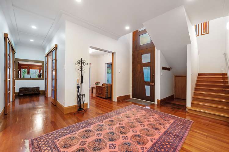 132 River Road Hamilton East_2